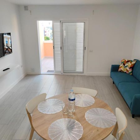 Comfortable Apartment Los Cristianos. Free Wifi. Arona  Luaran gambar