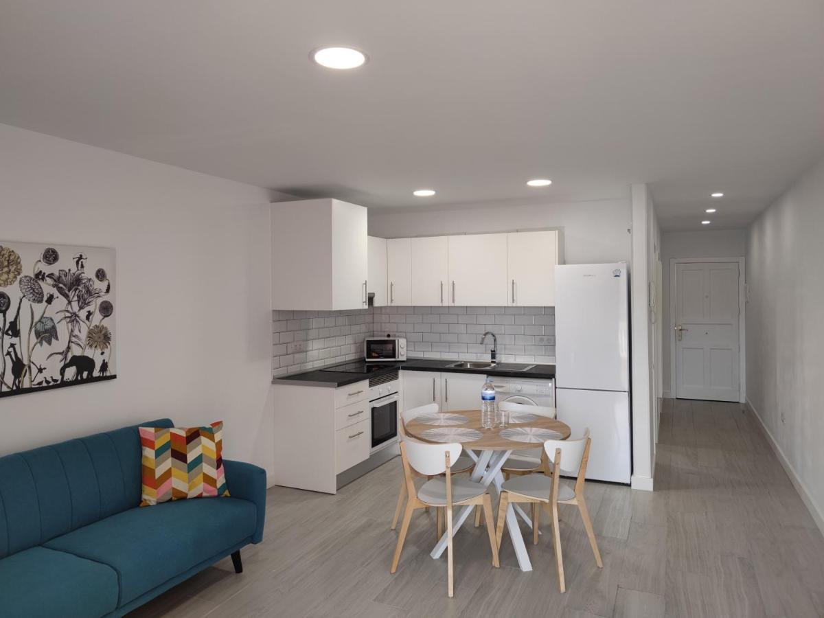 Comfortable Apartment Los Cristianos. Free Wifi. Arona  Luaran gambar