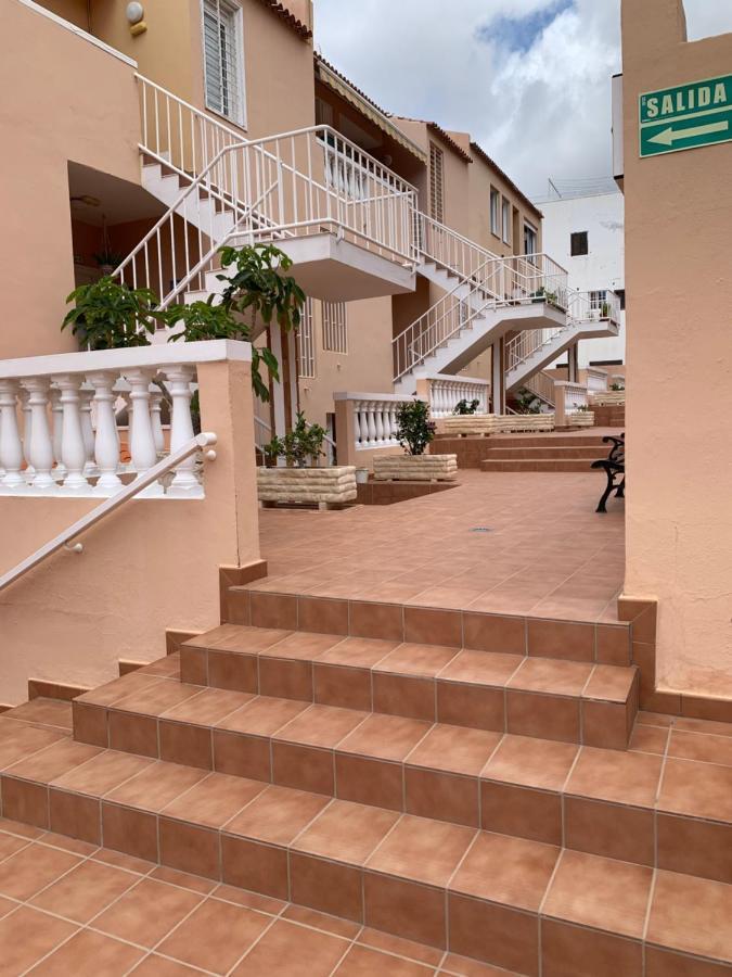 Comfortable Apartment Los Cristianos. Free Wifi. Arona  Luaran gambar